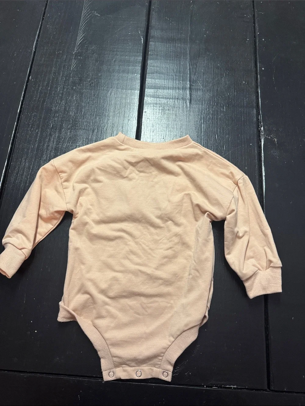 Source Unknown tan Long-Sleeve ONE Daisy Applique Bodysuit